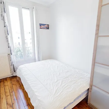 Nice Cosy Apartment With Nice View Paris